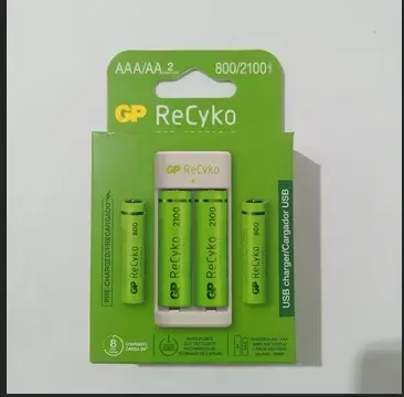 CARGADOR PILA RECARGABLE GP USB 2 PILAS AA 2100MAH + 2 PILAS AAA 800MAH (GPPBE211210AA/80AAAH)